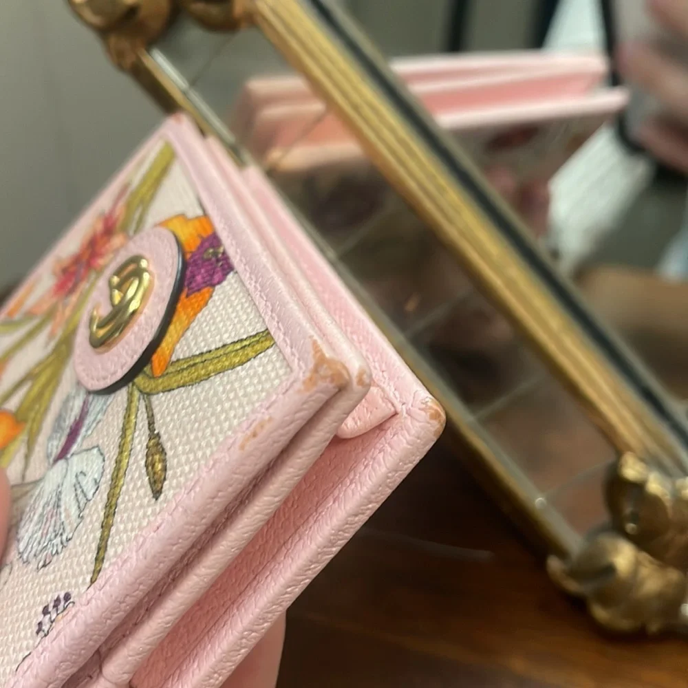 💕SOLD💕Gucci Flora Wallet. Limited edition - Picture 5 of 11